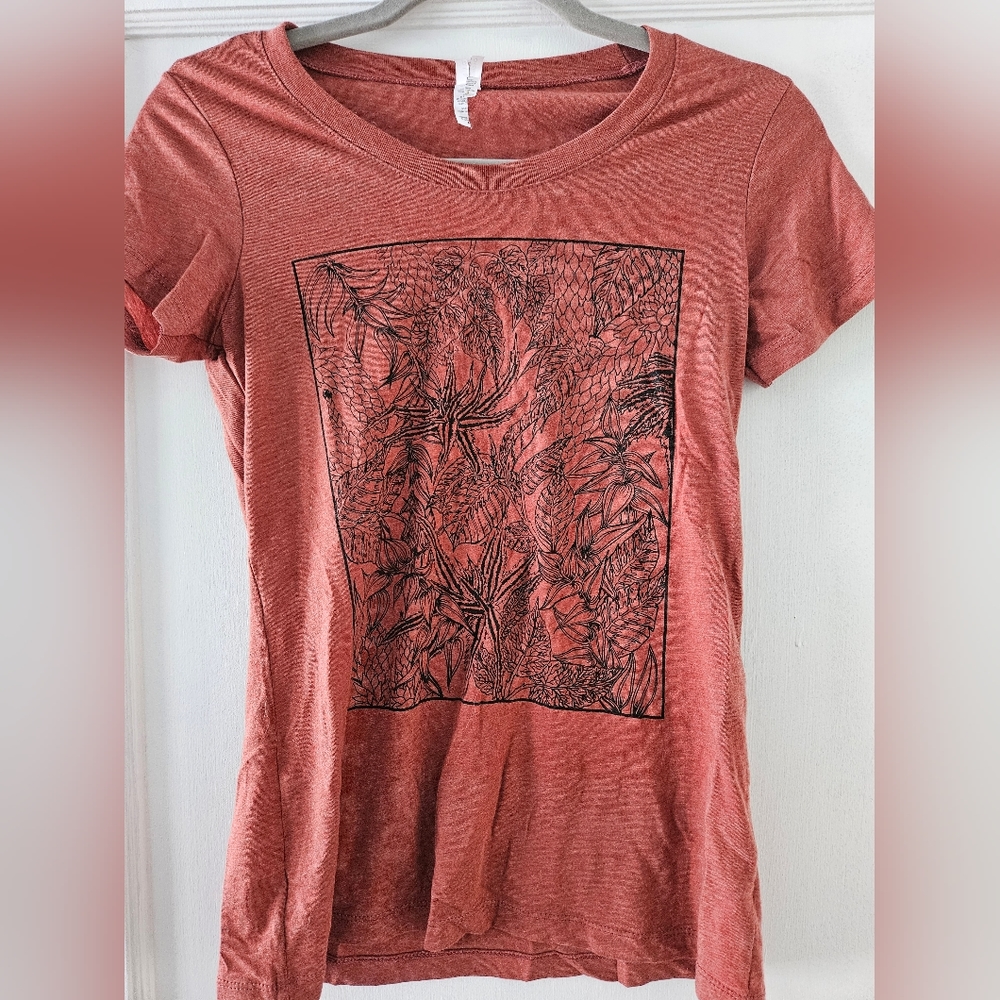 Women's Plant Graphic Tee
